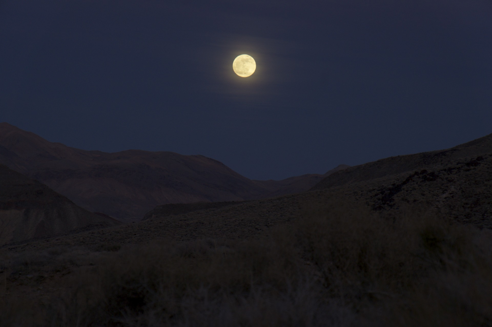 Death Valley Moon - gallery