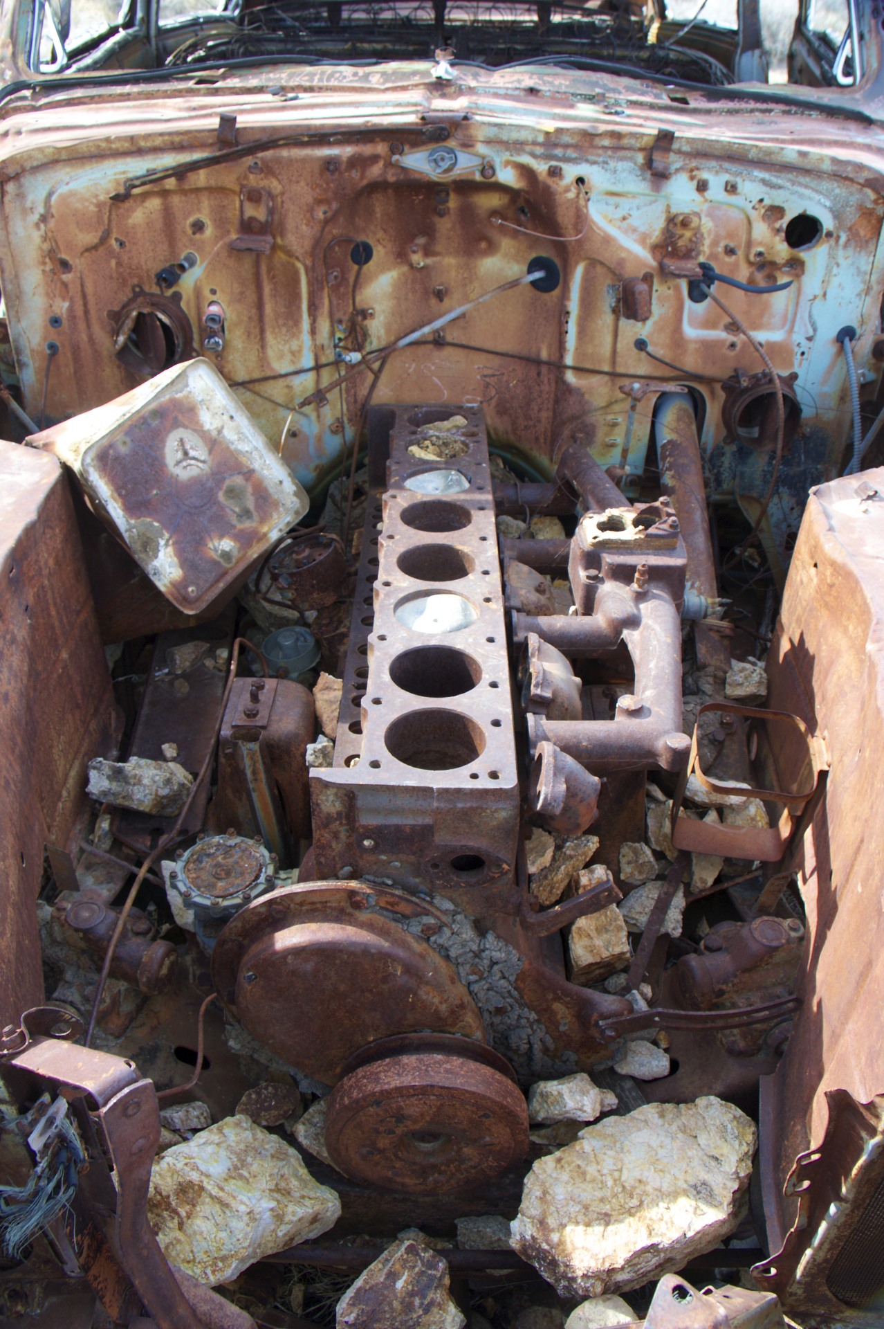 Ruined Car - gallery